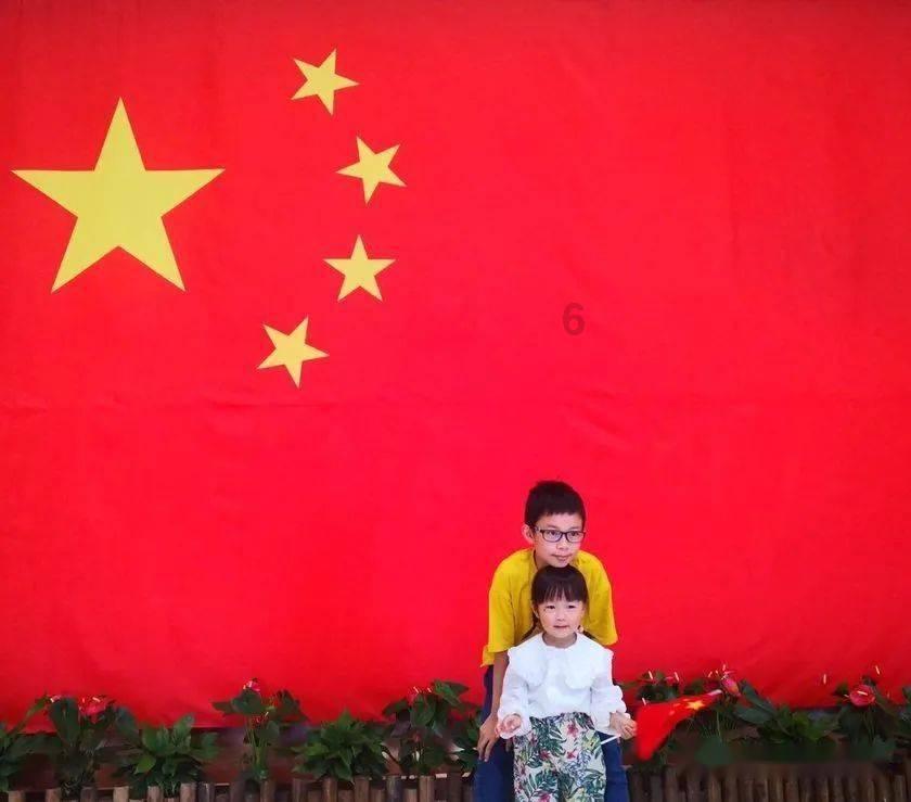 卡通汽车拼拼看